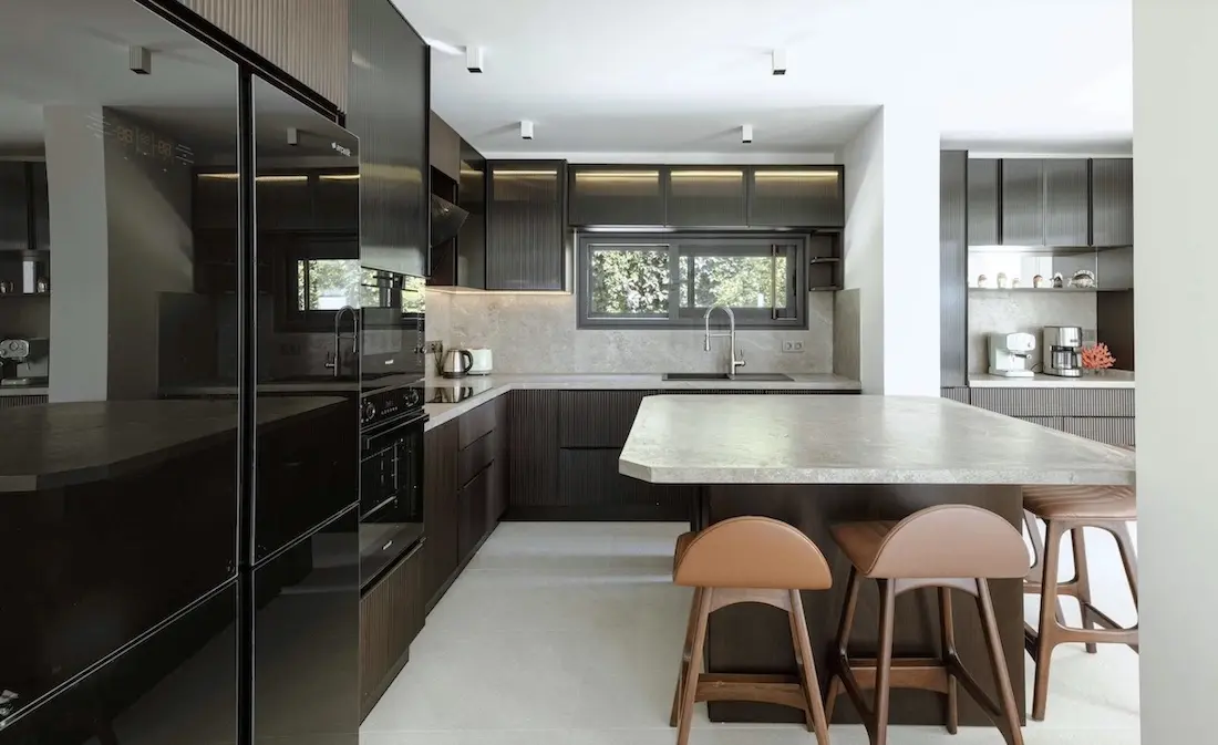 Modern kitchen